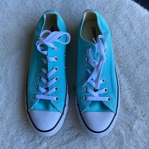 Tiffany Blue Low Rise Converse